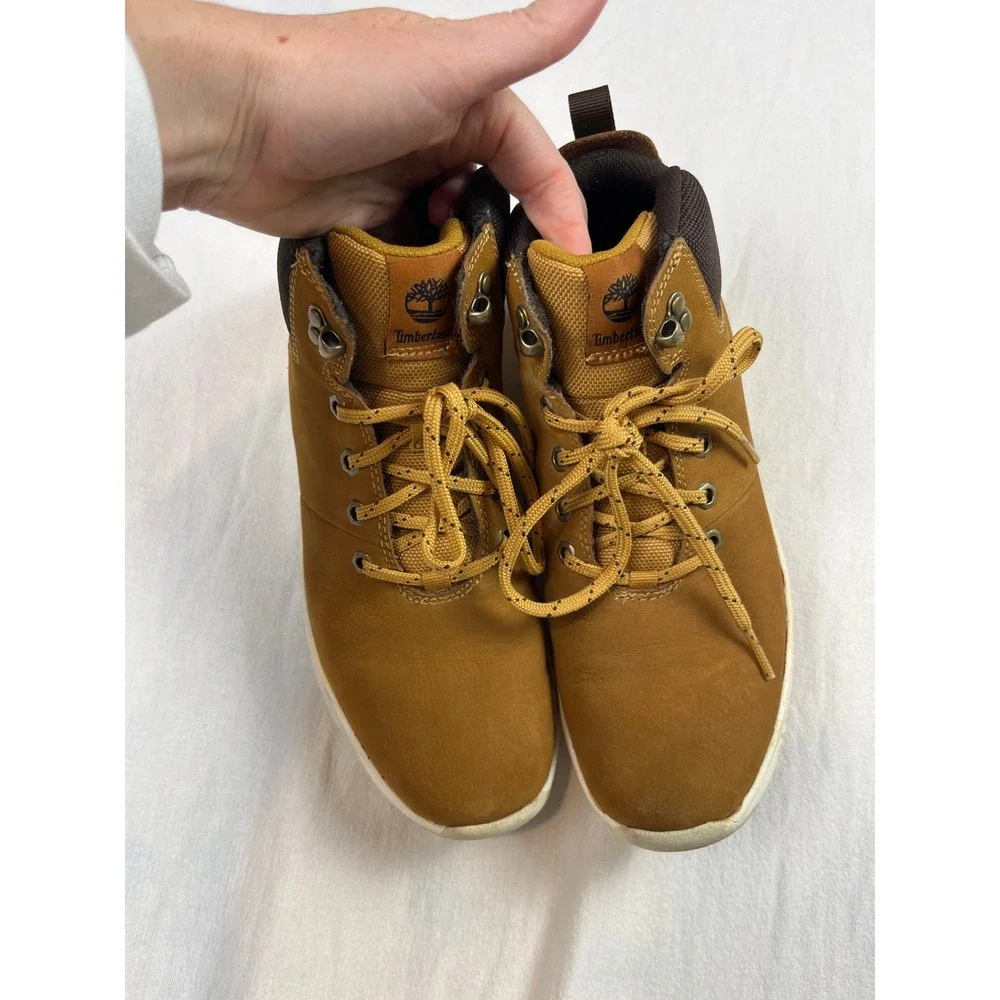 Timberland‎ Hoverlite Boys Wheat Leather Chukka Boots A26SN Size 6 Big Kids